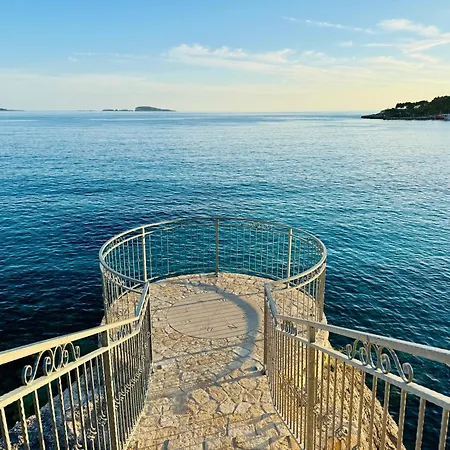 Lungo Mare Semesterbostad Mlini
